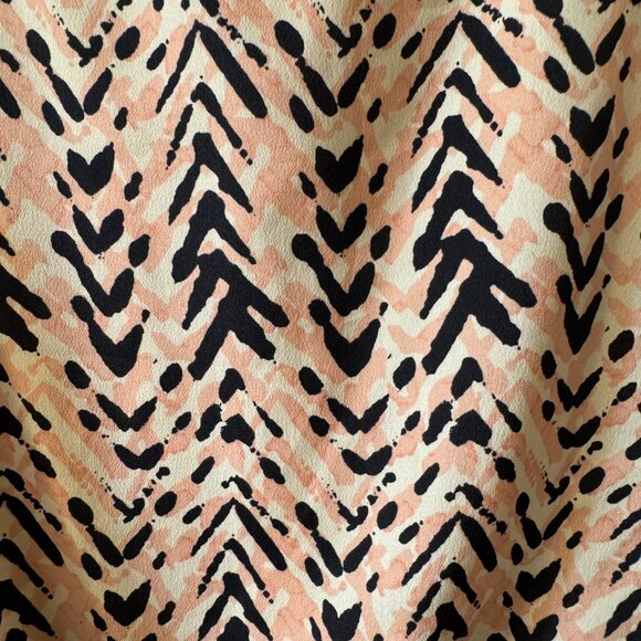 Patterned Dress - Picture 3 of 4